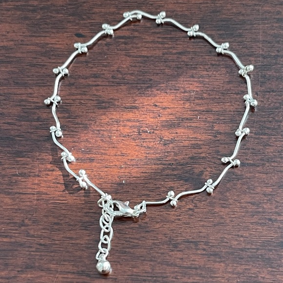 Silver plated 8 inch bracelet - Picture 2 of 8